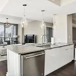Piedmont Park 3 Bdrm With City Views