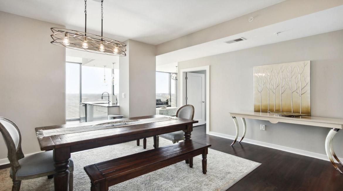 Piedmont Park 3 Bdrm With Views Apartment *