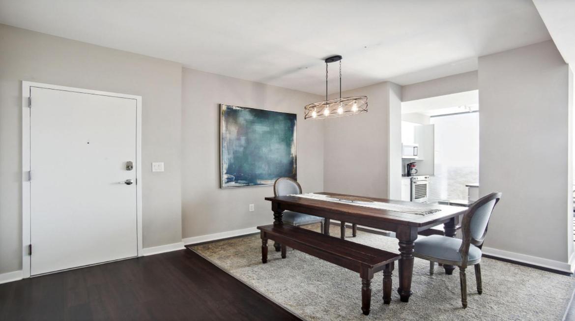 Piedmont Park 3 Bdrm With Views *